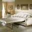 Καναπέδες τριών τμημάτων Γαλλικό πτυσσόμενο κρεβάτι, πλεονεκτήματα και μειονεκτήματα του μοντέλου