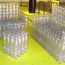 Fabricar mobles de bricolatge a partir d’ampolles de plàstic, les subtileses del procés