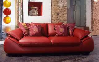 La elección y colocación del sofá de acuerdo con el interior de la habitación.