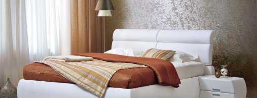 Možnosti pre manželské postele, dizajnové prvky a povrchové úpravy