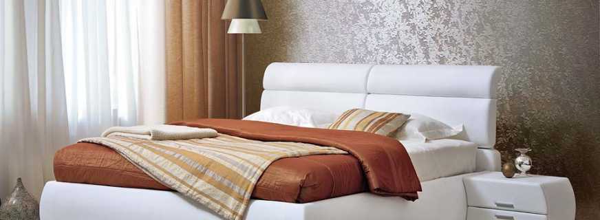 Možnosti pre manželské postele, dizajnové prvky a povrchové úpravy