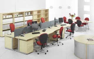 Normes per a la concertació de mobiliari d'oficina, assessorament d'experts