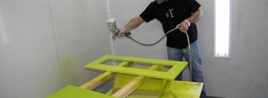Methoden om thuis meubels van spaanplaat te schilderen, belangrijke nuances