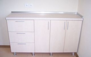 Преглед модела кухињских подних столова, истакнути избор