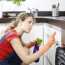 Būdai pašalinti riebalus nuo virtuvės baldų nei plauti