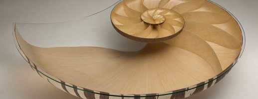 طاولات تصميم فريدة من نوعها ، ومواد وميزات غير عادية