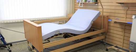 Fungsi berguna katil untuk pesakit katil, pilihan popular untuk model