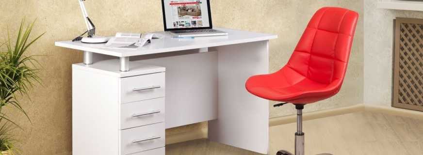 How to choose a desk size for a child and an adult