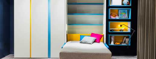 הבחירה של מיטת ארון בגדים לילדים, תוך התחשבות בגיל הילד, בעיצוב החדר
