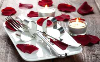 Table decoration ideas for February 14th, table setting features