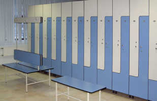 Overview of furniture in the locker room, model features