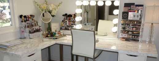 Výhody toaletného stola s podsvieteným zrkadlom