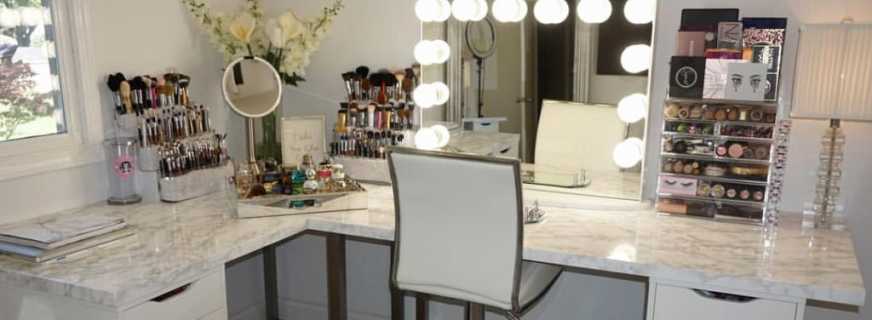 The advantages of a makeup table with a backlit mirror, features
