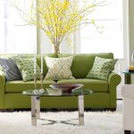 Kleines grünes Sofa
