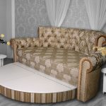 Pusapvalė sofa