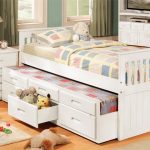 Pull-out bed in the nursery