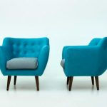 Kerusi berlengan biru