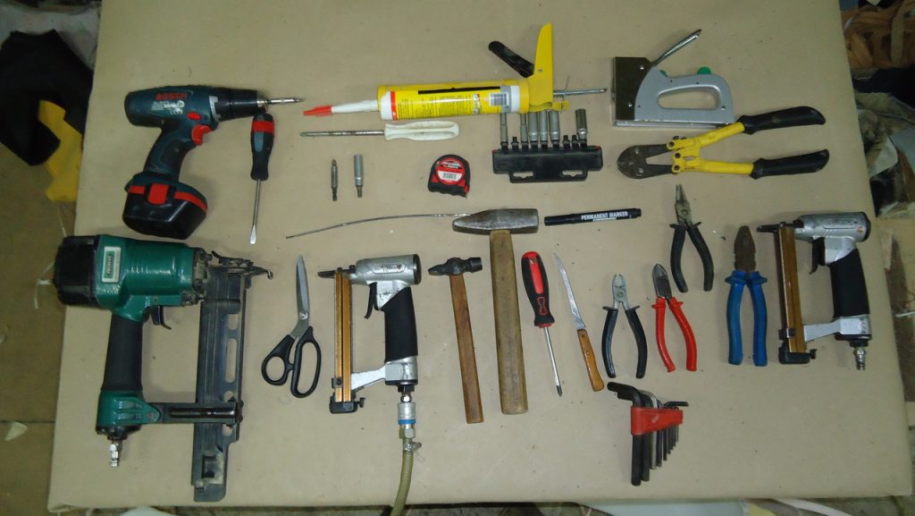 εργαλεία για κατασκευαστές επίπλων